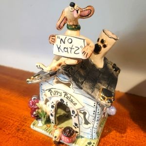 Blue Sky Clay works dog house.  2001.  Like new condition.